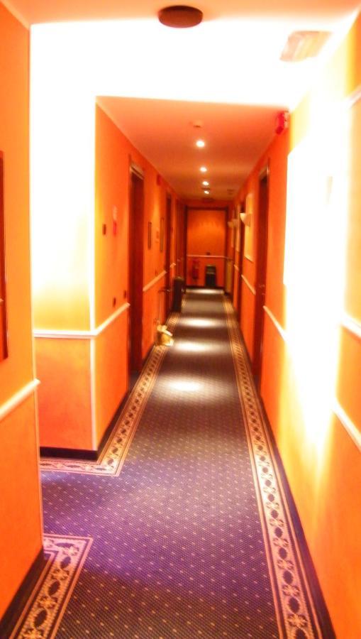 Alloggio Colombo Hotel Piacenza Kültér fotó